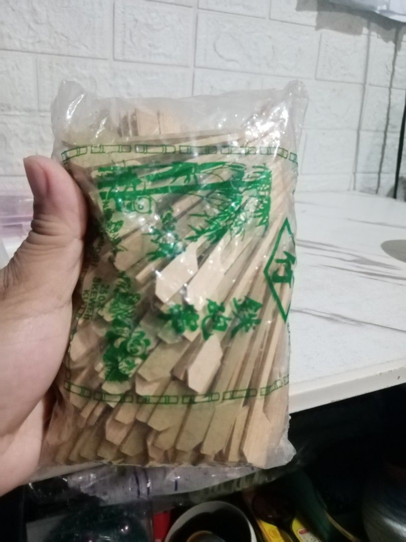 Wooden disposable food pickers (Category: Home Improvement Tools & Accessories) located in Caloocan City. Submitted by 4kidsstore (Listing ID 1465044173, Image 1). Description: .