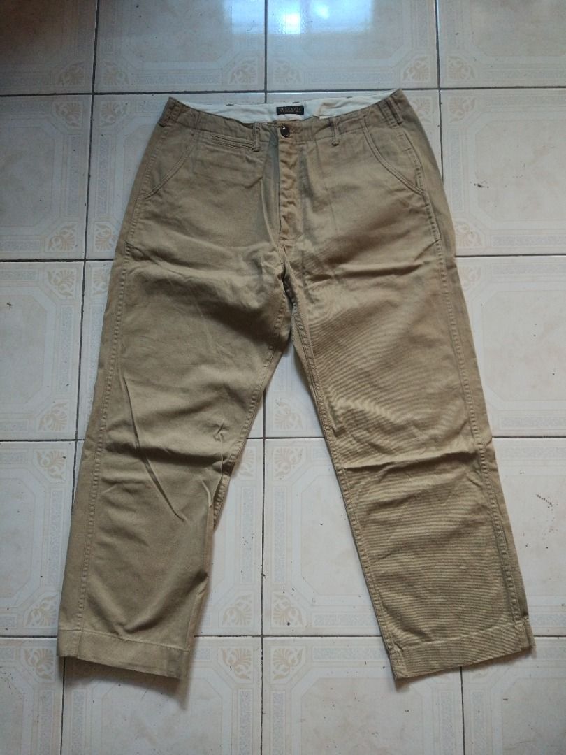Workware Chinos 32 actual (Category: Trousers) located in Pasay City. Submitted by denimdude.ph (Listing ID 1465051532, Image 1). Description: length looks altered.