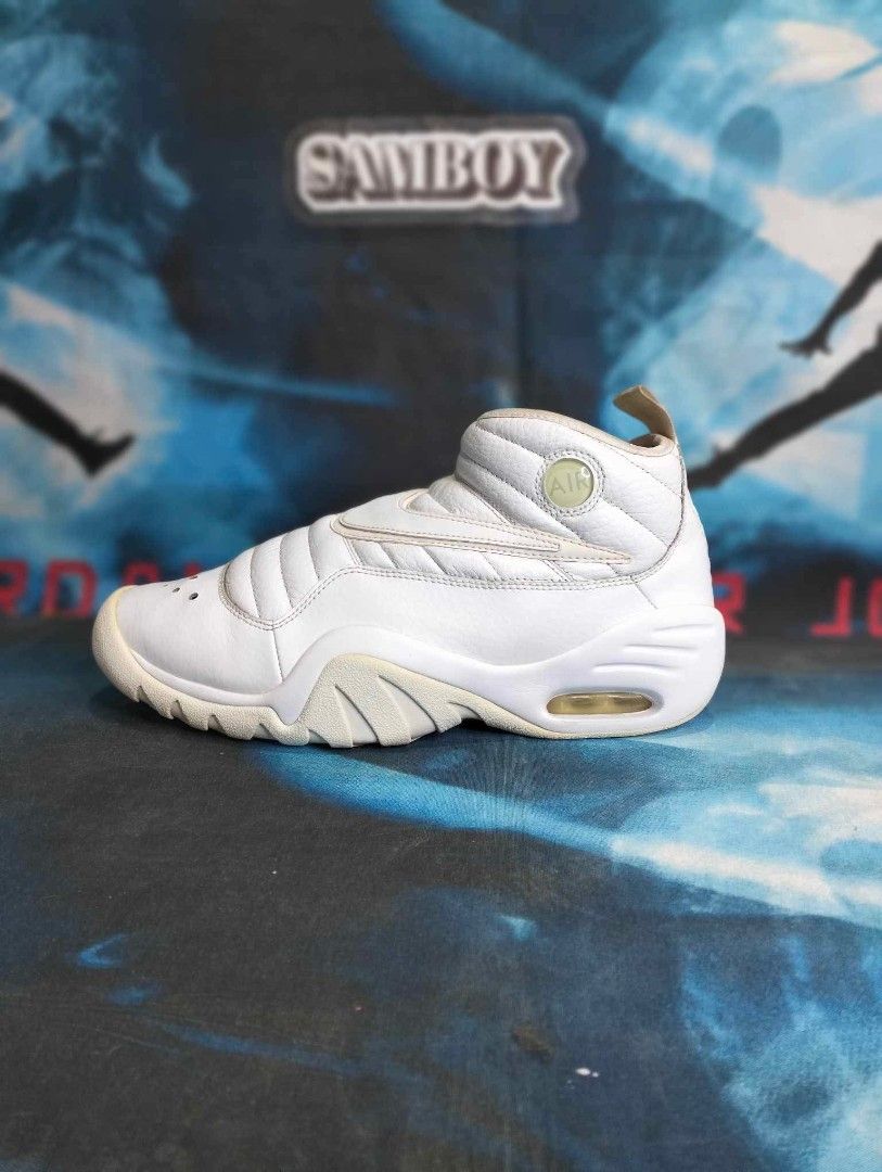Wts (Category: Sneakers) located in Polomolok. Submitted by thriftnisam (Listing ID 1465070842, Image 3). Description: Nikè Àir Shake Ndestrukt Rodman Triple White Size 9.5 Us 27.5 Cm Excellent Condition Legit Authentic Original Guaranteed pair ✅💯 3000+Sf 📌 pm 📥.