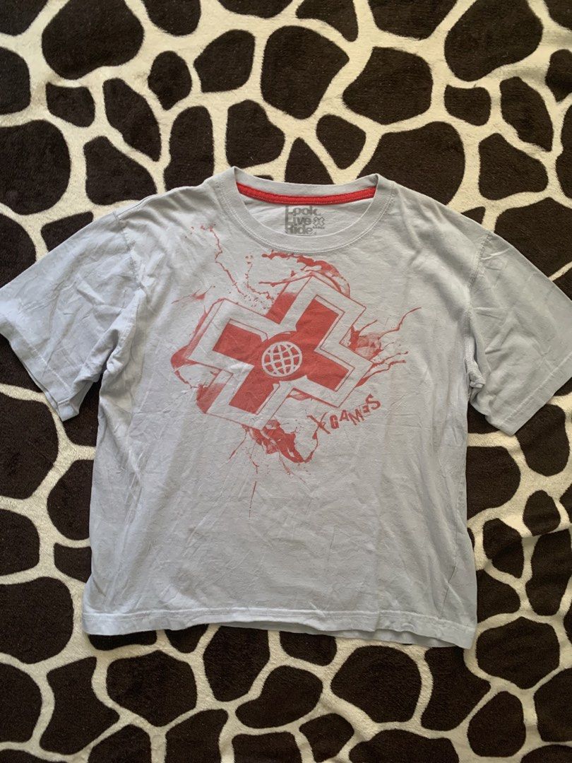 X Games Graphic Tee (Category: Tshirts & Polo Shirts ) located in Kabacan. Submitted by nevr_outofstyle (Listing ID 1465079237, Image 1). Description: X Games Graphic Tee 📐 Details Boxy Fit W- 21” L- 24.5” issue: N/A MOP: Gcash 🚚 J&T Buyer will shoulder delivery fee.