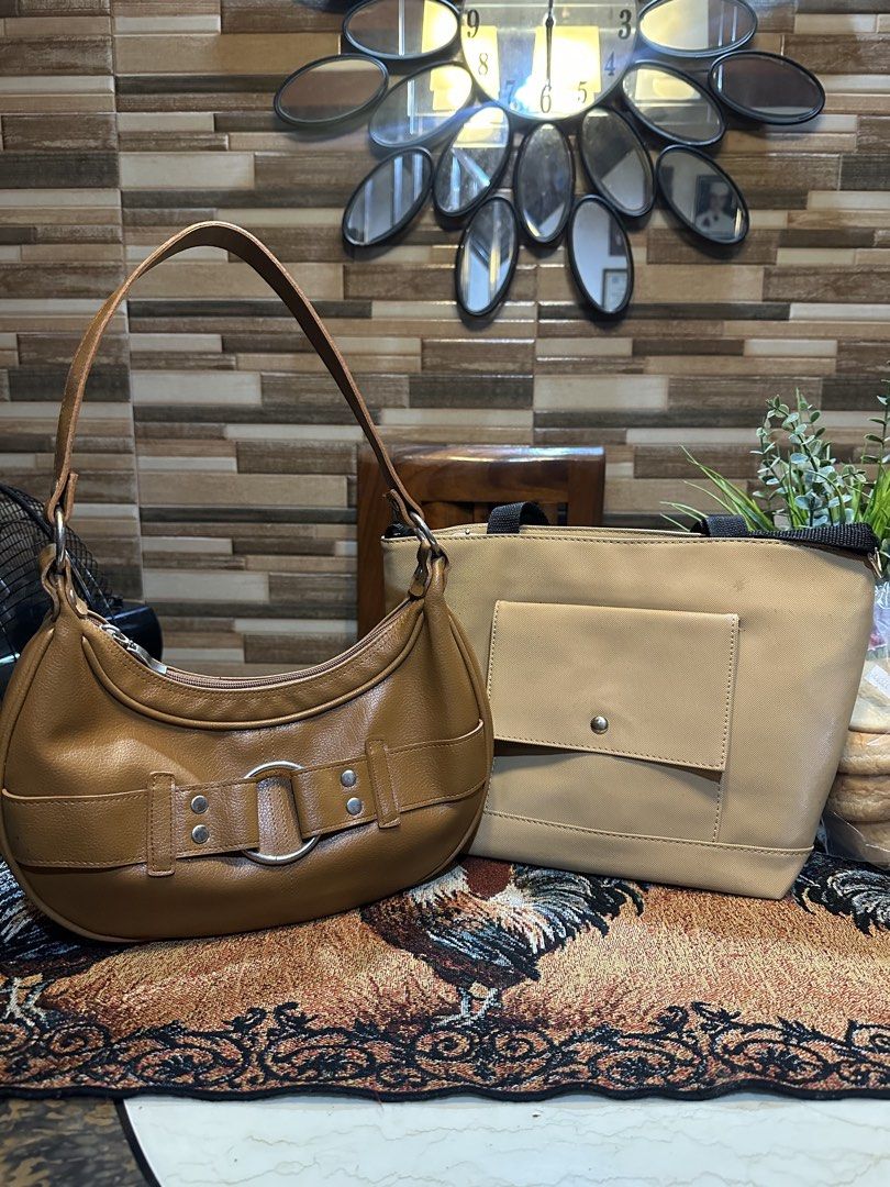 Y2K Aesthetic Bag Bundle 2 (Category: Tote Bags) located in Caloocan City. Submitted by kristel3094 (Listing ID 1465037049, Image 1). Description: 2-in-1 handbag bundle! Get a roomy brown faux leather bag with a buckle and zipper, plus a beige canvas bag with black handles and an external pocket. Both feature convenient back zip pockets for your daily essentials. Great value for both bags!.