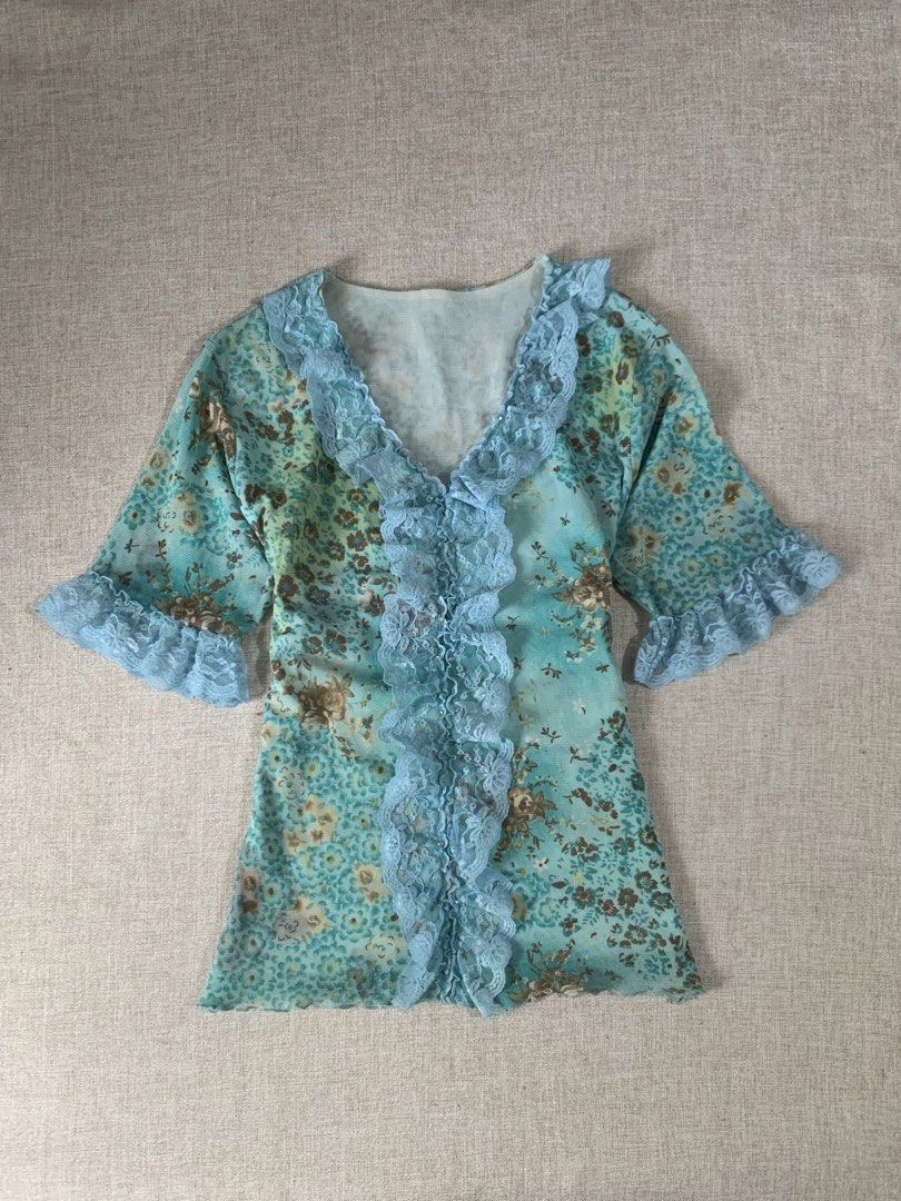 Y2K lace unique fairy print (Category: Blouses) located in Manila. Submitted by kiwis.closette (Listing ID 1465133077, Image 1). Description: 🍓 ⋆.˚ | 280 au info : S - L extra : vv stretchy for legitimacy check kiwis.closette @ IG&FB.