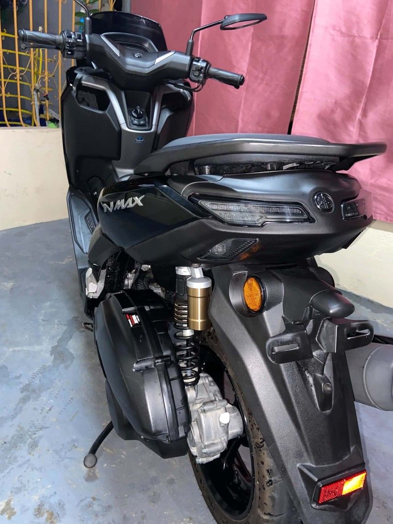 Yamaha Maxi Scooter Black (Category: Skates, Rollerblades & Scooters) located in Santa Cruz, Pampanga. Submitted by jampol102323 (Listing ID 1465117897, Image 2). Description: - Model: Yamaha NMAX 2026 - Color: Glossy Black - Condition: Well-maintained, parked indoors, clean body panels, ready to ride - Features: Bold LED headlights, tinted windscreen, comfortable stepped seat and floorboards - Safety: Front forks with ABS braking system GAS AND 