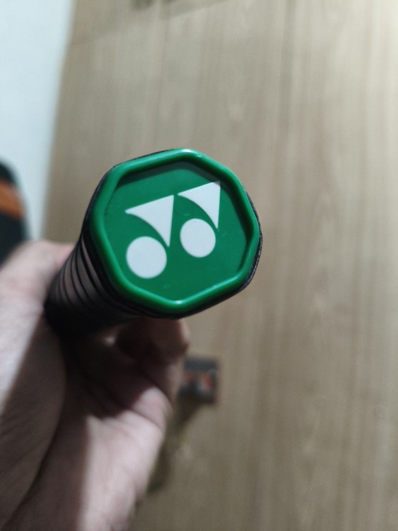 Yonex Voltric 10 DG (Durable Grade) Max Tension 35 (Category: Racket and Ball Sports) located in Taguig. Submitted by gentle_buyer (Listing ID 1465110064, Image 2). Description: Yonex Voltric 10 DG Max tension 35 Yonex String Tension 28 Makinis na makinis pwede sa maselan Location: Taguig Lalamove Gcash / Bank payments .