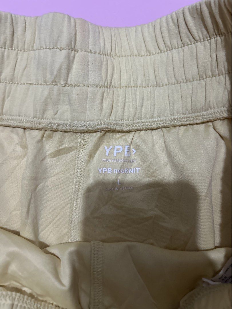 YPB NeoKnit Active Short (Category: Activewear) located in Manila. Submitted by chen_clybelles (Listing ID 1465073514, Image 2). Description: .