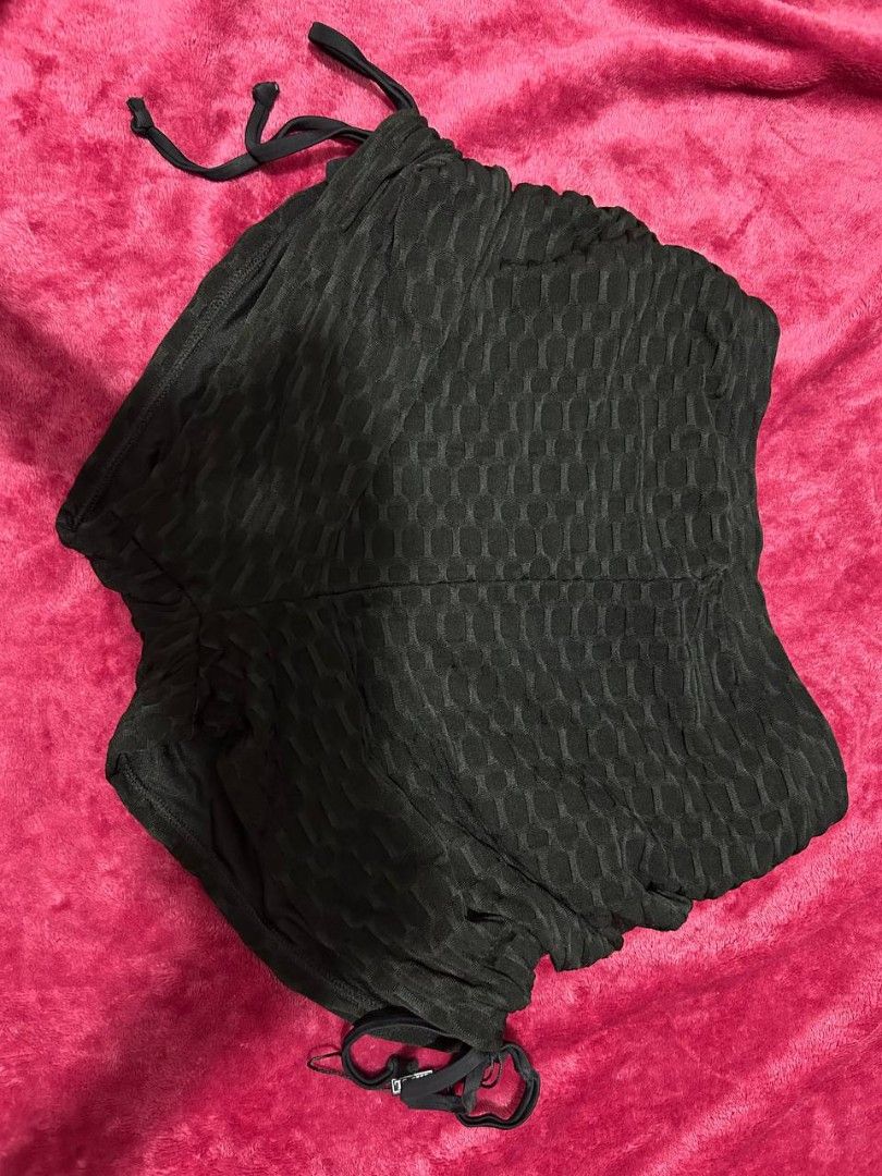 Zaful string side short (Category: Shorts) located in Manila. Submitted by coolstuffs__ (Listing ID 1465161811, Image 1). Description: .
