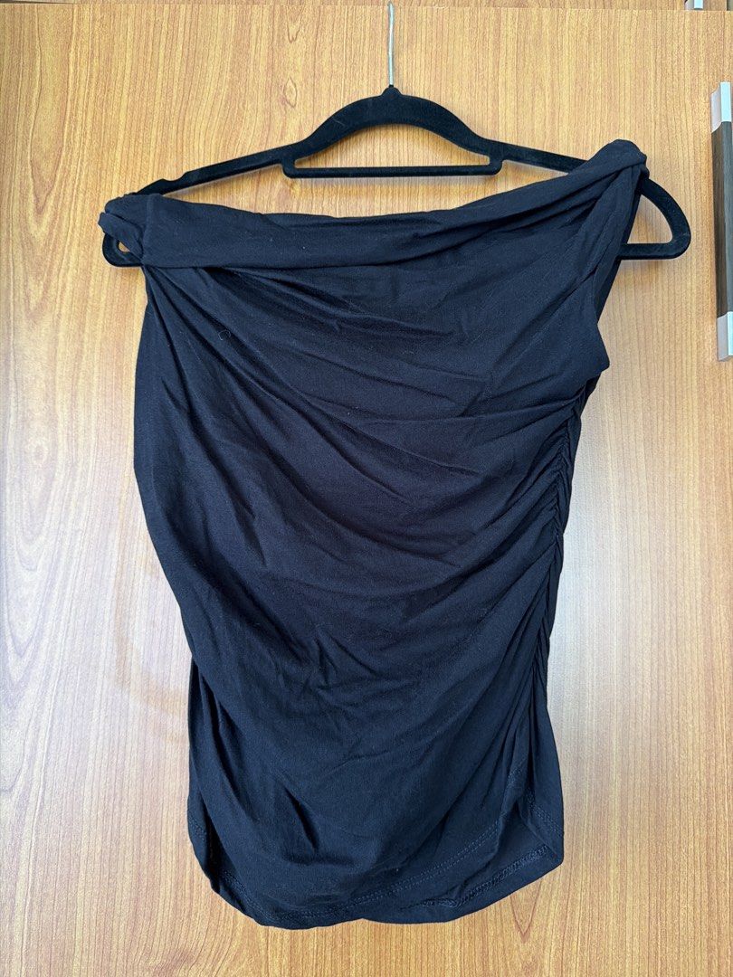 Zara Black Draped Off-Shoulder Ruched Blouse (Category: Blouses) located in Cavite. Submitted by klarev (Listing ID 1465018555, Image 1). Description: - Brand: Zara - Color: Black - Style: Off-shoulder neckline with folded collar overlay - Fit: Snug, slim cut with heavy side draping and gathering.