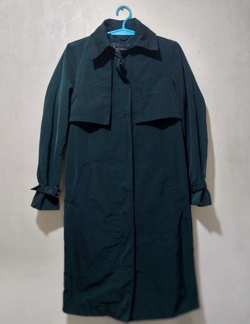 ZARA Dark Green Trench Coat (Category: Coats, Jackets and Outerwear) located in Manila. Submitted by PrinceDani.Clothing (Listing ID 1465009275, Image 3). Description: zara dark green trench coat xs on tag medium fit 19in width 39in length excellent condition .