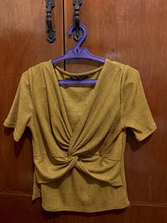 (Category: ) located in . Submitted by maridelcloset (Listing ID 1465034066, Image 1). Description: .