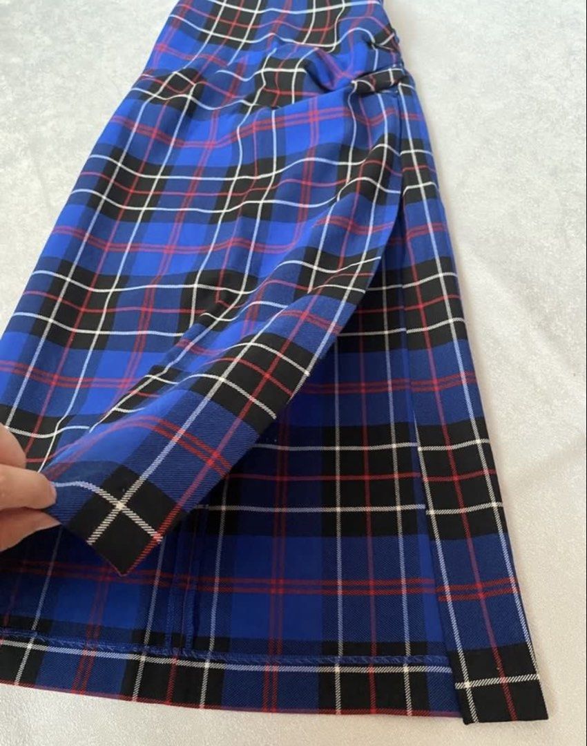 Zara Plaid Skirt With Slit (Category: Skirts) located in Pasig City. Submitted by abibilitinda (Listing ID 1464991035, Image 3). Description: - Brand: Zara - Style: Blue and black tartan plaid maxi skirt - Size: XS (Waist: 25", Length: 34.5") - Details: High waist, gathered side detail, chic front slit - rfs: declutter.
