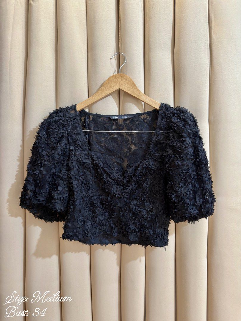Zara Textured Floral Puff Sleeves (Category: Blouses) located in Manila. Submitted by glamstylemnl (Listing ID 1465140661, Image 1). Description: ♡ SIZE: M ♡ BUST: 34 ♡ Swipe left to see the actual color & details ♡ 3D design / thin pads ♡ HQ • 10/10 ♡ Ready to wear 👚.