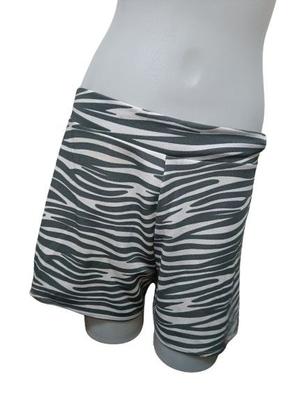 Zebra Print Casual Terno (Category: Shorts) located in Quezon City. Submitted by Think_Like_Chinita (Listing ID 1465046222, Image 3). Description: - Trendy zebra print with dark grey and white stripes - Comfortable mid-rise waistband - Stretchy, easy pull-on fabric material - Great for styling fun casual outfits - Condition: Brand new / Excellent.