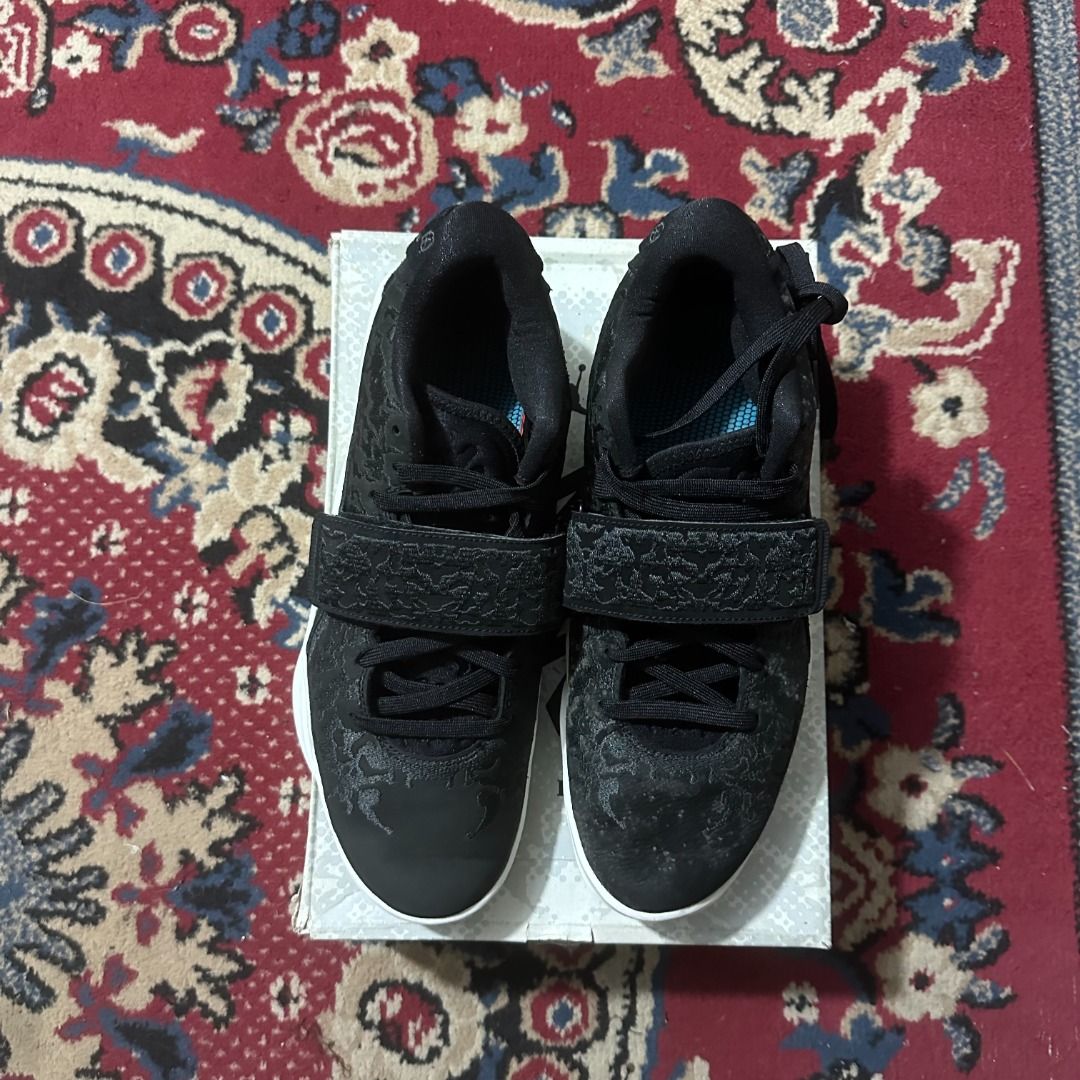 Zion 3 (Category: Sneakers) located in Caloocan City. Submitted by pulito.streetwear (Listing ID 1465114235, Image 2). Description: Jordan Zion 3 size 10 used.
