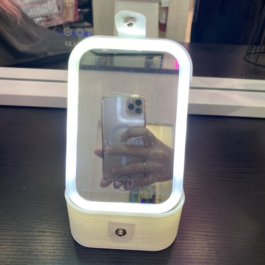 0019# White Compact LED Table Mirror 0406530026389 (Category: Mirrors) located in Paranaque City. Submitted by gladkingphilippines (Listing ID 1459593229, Image 1). Description: .