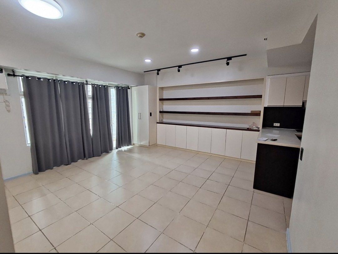 2BR Two Serendra BGC for sale (Category: Apartments & Condos) located in Manila. Submitted by rmvlistings (Listing ID 1459687050, Image 3). Description: 𝐑𝐔𝐒𝐇 𝐒𝐀𝐋𝐄 Two Serendra Encino 17th Floor, Facing 11th Avenue 2 bedrooms 2 toilets 83 sqm(Flat) with 1 parking slot (near elevator) Sale : 23M with cgt RM005.