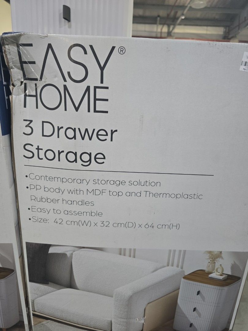3 drawer plastic storage (Category: Shelves, Cabinets & Racks) located in Manila. Submitted by chawchul (Listing ID 1459547102, Image 3). Description: pm.me for sure buyer..thankyou.