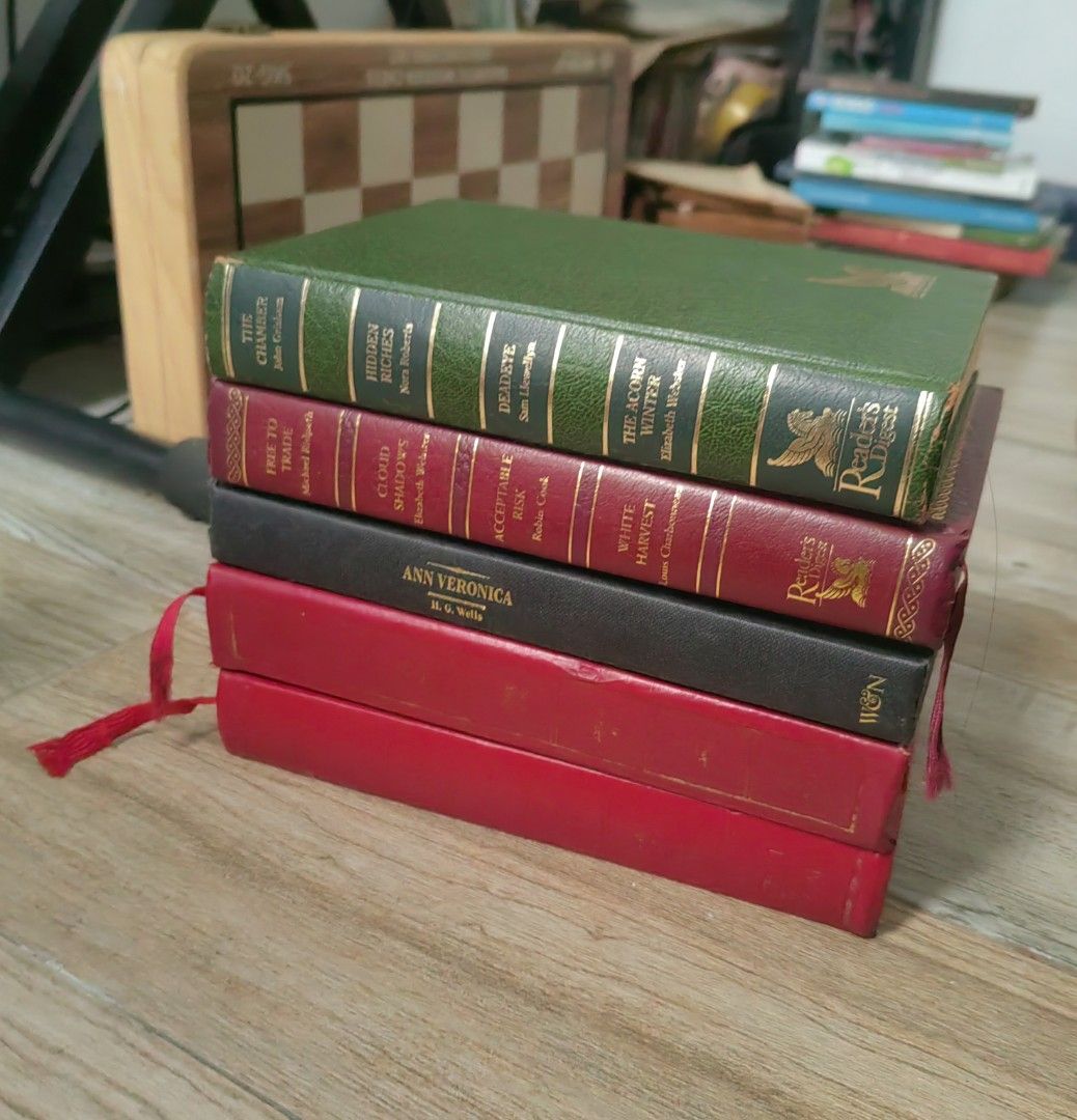 5pcs TA Reader's Digest + Ann Veronica Vintage Leatherbound/hardbound books (Category: Storybooks) located in Manila. Submitted by 0000o0000 (Listing ID 1459651255, Image 1). Description: 4 readers digest - 150 each Ann veronica - 600 cjeap already rare copy around 1990s pristine condition North caloocan payment first only.