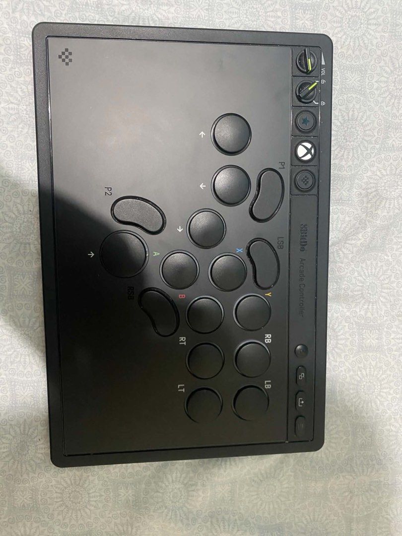 8BitDo Arcade Controller (Category: Controllers) located in Rizal. Submitted by wel8262 (Listing ID 1459565128, Image 2). Description: 8BitDo Arcade Controller for Xbox Series X|S / Xbox One / Windows 10/11 -Condition: Mint condition -Compatibility: Xbox Series X|S / Xbox One / Windows 10/11 -Fully functional, all buttons and controls working properly RFS: Need funds Can do meetup — 📍Pasig palengke .