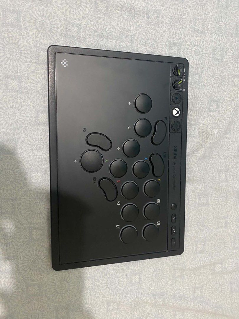 8BitDo Arcade Controller (Category: Controllers) located in Rizal. Submitted by wel8262 (Listing ID 1459565128, Image 1). Description: 8BitDo Arcade Controller for Xbox Series X|S / Xbox One / Windows 10/11 -Condition: Mint condition -Compatibility: Xbox Series X|S / Xbox One / Windows 10/11 -Fully functional, all buttons and controls working properly RFS: Need funds Can do meetup — 📍Pasig palengke .