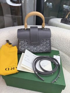 （分類：）位於 。 由 reluxury2hk 提交（商品編號 1459558188，圖片 1）。簡介： 。