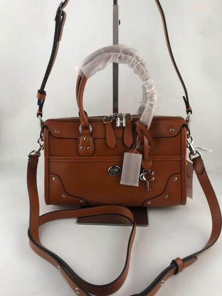 ☘️ CCH Rhyder Satchel Bag (Category: Cross-body Bags) located in Manila. Submitted by vera.prudence (Listing ID 1459513133, Image 3). Description: ☘️ CCH Rhyder Satchel Bag 24x16x8.5cm P2,300 Actual Photo Plus SF.