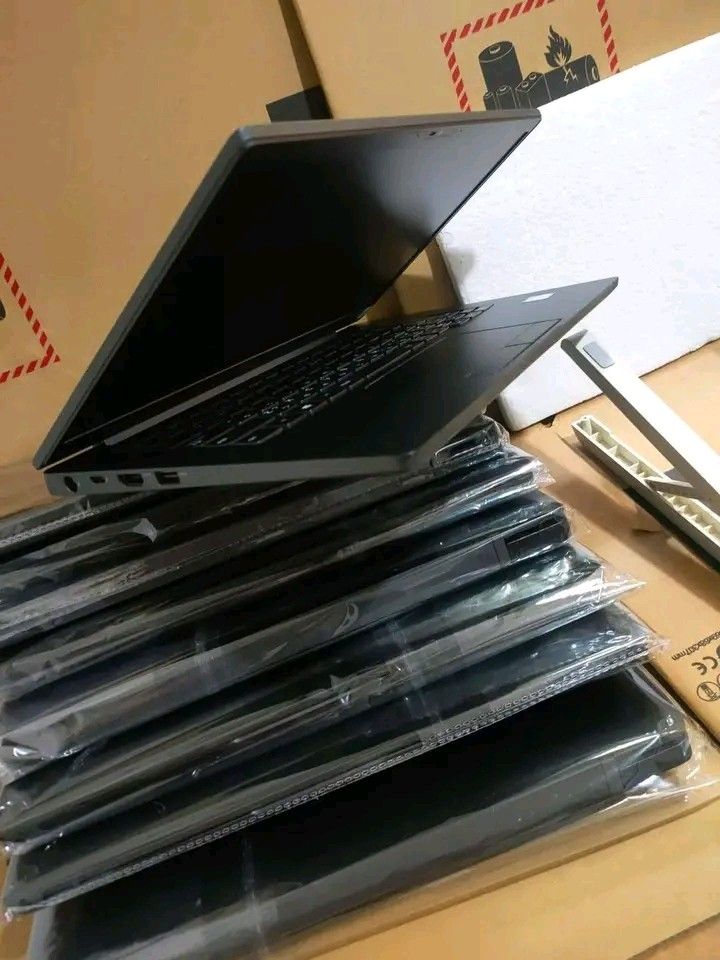 💜 DeLL 7300: Intel core i5 8thGEN💜 (Category: Laptops & Notebooks) located in Manila. Submitted by lonelyme_1986 (Listing ID 1459566540, Image 2). Description: 💜 DeLL 7300: Intel core i5 8thGEN💜 🛑intel Core i5 8thGen 2.60GHz ✅8GB RAM ✅256GB SSD Storage 🛑Intel hd graphics 🛑13'3 inches Screen 🛑Good battery 🛑Wifi ready 🛑Bluetooth ready 🛑Camera ready 🔴HDMi ready #SLIMTYPE ✅Windows 10-with complete all applications #GoodQualityGuaranteed f