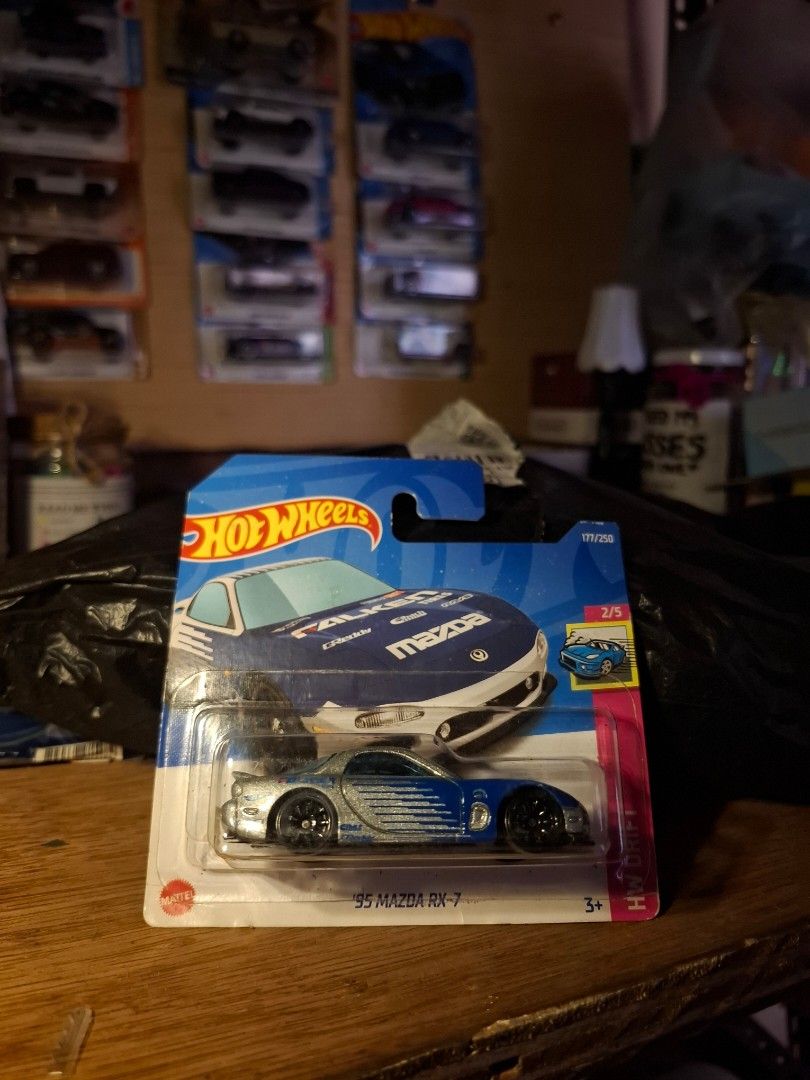 🔥 HOTWHEELS 🔥 (Category: Vehicle & Diecast Models) located in General Santos City (Dadiangas). Submitted by riobernard_99 (Listing ID 1459537380, Image 3). Description: Take all 1,500. Pwede isa, pm lng..