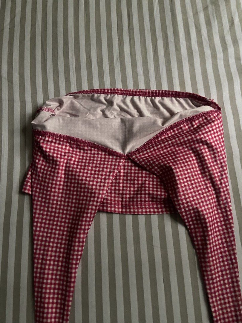 red gingham v-neck top (s) (Category: Blouses) located in Makati City. Submitted by louslyfits (Listing ID 1459553014, Image 3). Description: good condition used 1x small bpi qr code payment delivery by jrs or grab.
