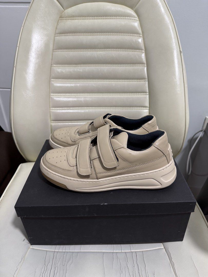 Acne Studios Beige Leather Velcro Sneakers (Category: Sneakers & Footwear) located in Iloilo. Submitted by lorenzoivan (Listing ID 1459502684, Image 1). Description: (AUTHENTIC) Acne Studios Steffy Beige White - ₱9,000 Mens: Size 39 EU / 7 US: 25.5cm Womens: Size 39/40, 8.5-9 US Pre-loved and Used condition Bought from Net-A-Porter Inclusion: with box, dustbags, note/care guide SRP: ₱45,000 Selling for ₱9,000 (NEGOTIABLE) DM for more inquiries.