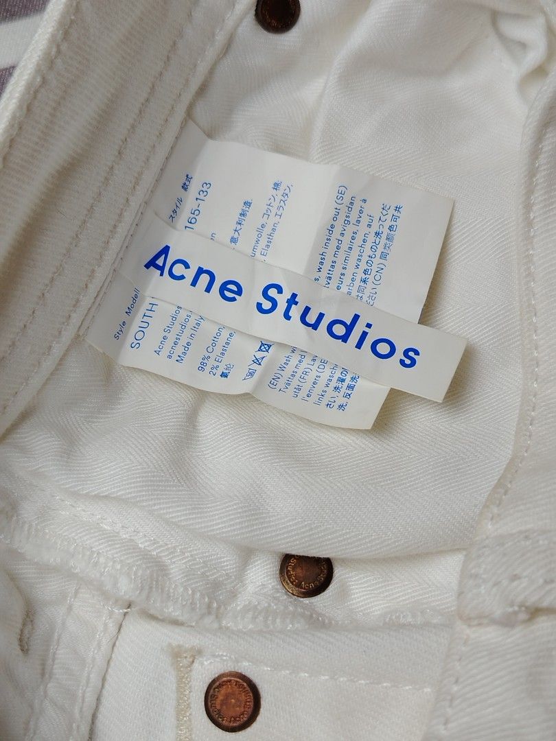 Acne Studios Blå Konst Jeans (Category: Luxury Apparel) located in Paranaque City. Submitted by applebanana_18 (Listing ID 1459569858, Image 2). Description: Acne Studios Blå Konst "South" White Straight Leg Jeans - Size 25/32 Brand: Acne Studios Blå Konst Style: South (Mid-Rise Straight/Slim) Tag Size: 25/32 (Fits like a modern women's XS) Composition: 98% Cotton, 2% Elastane Origin: Made in Italy Condition: Like New, no Flaws, except for the ta