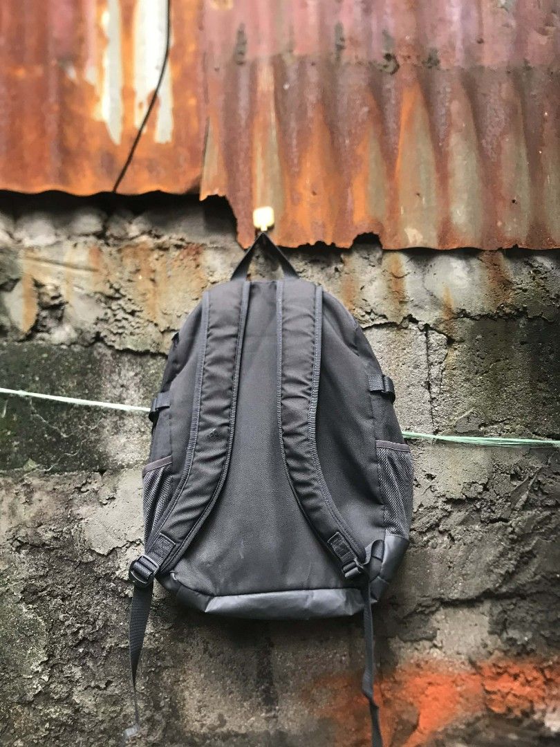 Adidas Black Backpack with 3 Stripes (Category: Backpacks) located in Quezon City. Submitted by carlodepaz (Listing ID 1459610991, Image 2). Description: Adidasbagpack sign of usage & need wash 6/10 condition 400 free ship via jnt.