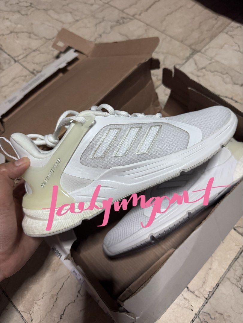 Adidas Response 2.0 Running Shoes (Category: Shoe inserts) located in Pasig City. Submitted by taehyungcart (Listing ID 1459496545, Image 2). Description: wts lfb ph 🔖 adidas response super 2.0 php 2200 - brand new - us size 7.5 - color white - womens rfs: wrong size t. white rubber running shoes adidas boost.