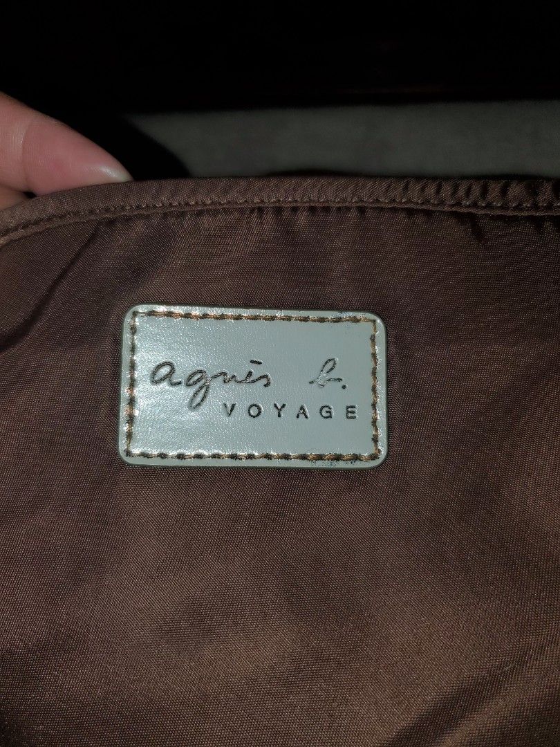 AGNÈS B. VOYAGE BROWN NYLON SHOULDER BAG (Category: Luxury Bags & Wallets) located in Manila. Submitted by smicolen (Listing ID 1459627493, Image 3). Description: - Brand: Agnès b. Voyage - Material: Brown Nylon - Style: Shoulder Bag - Features: Multiple zippered compartments for excellent organization - Straps: Comfortable for everyday wear - Dimensions: Length 8", Width 10 1/2", Bottom 4 1/2" - Ideal for: A great everyday bag ISSUES: signs of u