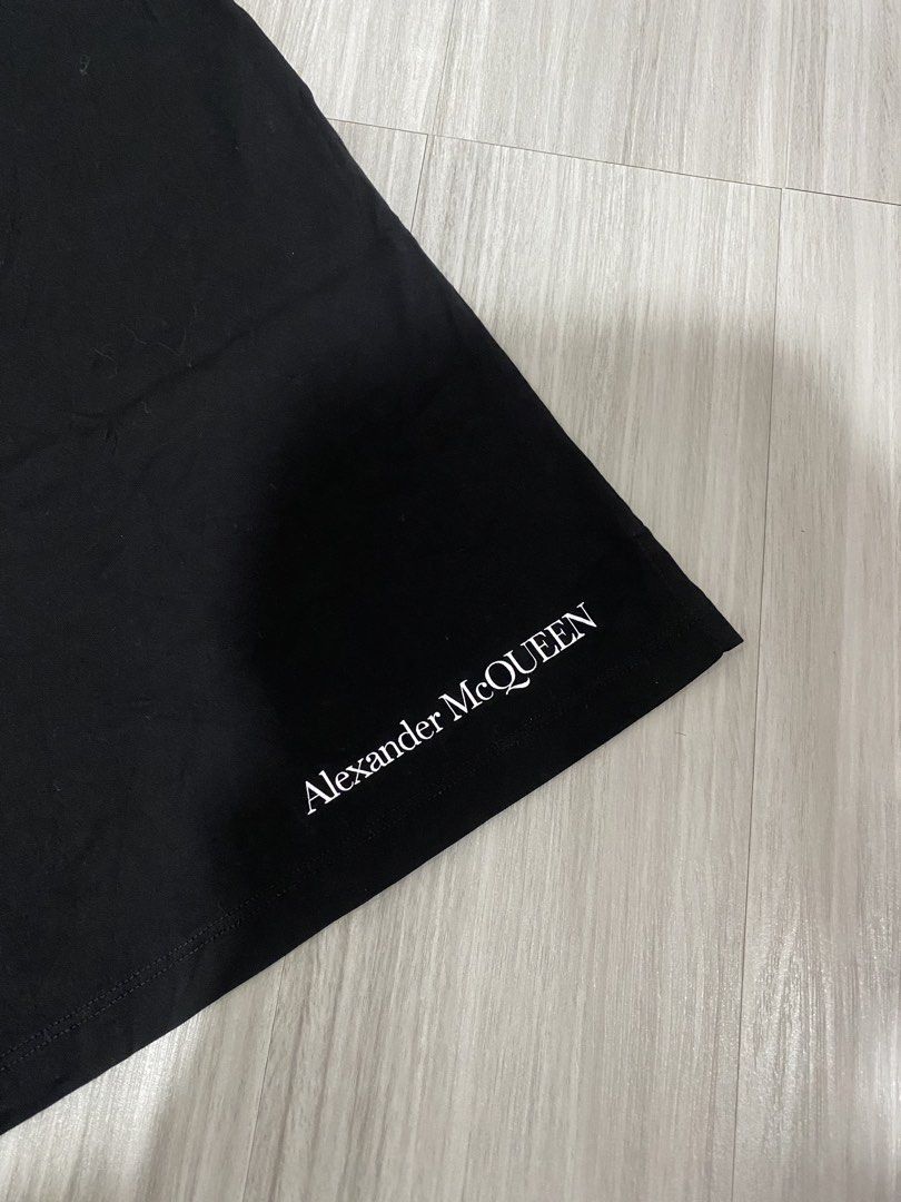 Alexander mcqueen (Category: Tshirts & Polo Shirts ) located in Manila. Submitted by vizcarrach03925 (Listing ID 1459638871, Image 3). Description: .