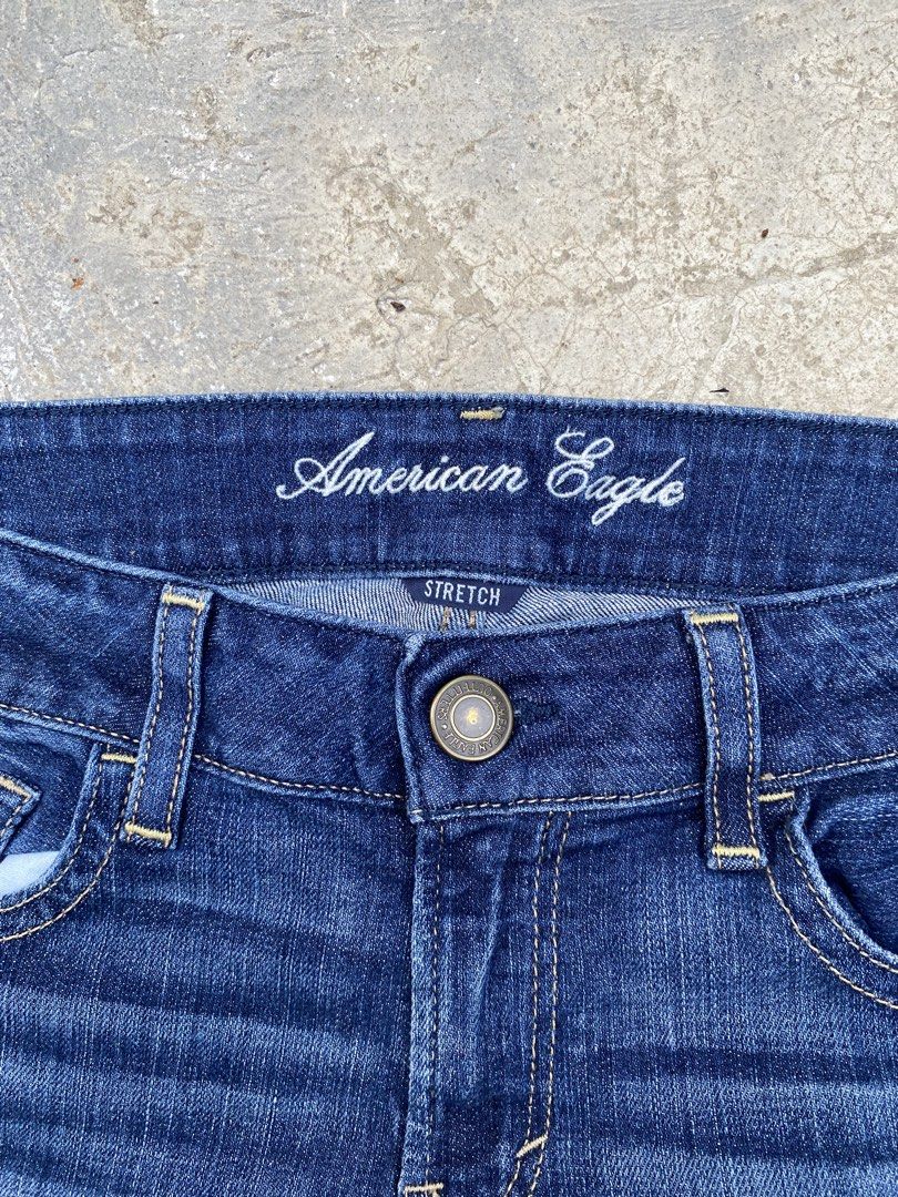 American Eagle Hipster Low-rise Flared Jeans (Category: Jeans) located in Cebu City. Submitted by gianperothrifter (Listing ID 1459636603, Image 3). Description: American Eagle Low-rise Flared Jeans waist 32 inch length 40 inch front rise 9 inch back rise 12 inch hem 11 inch.