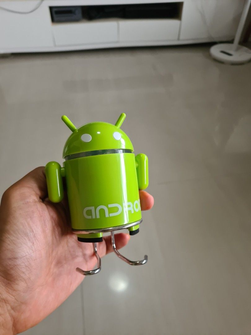 Android radio (Category: Vintage Collectibles) located in Singapore. Submitted by neos7 (Listing ID 1459622607, Image 4). Description: .