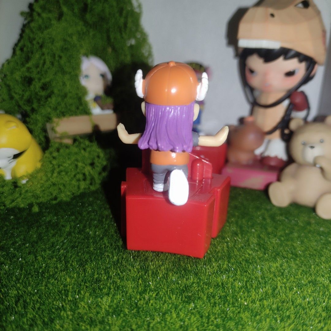 Arale chan mini figure limited from 7 Eleven (Category: Designer & Blind Box Toys) located in Quezon City. Submitted by findyourtreasure10 (Listing ID 1459522985, Image 2). Description: 📌 **Please read before Purchasing** - good condition - Arale Kindly manage your expectations. What you see is exactly what you get 📦 All items are on hand and ready to ship 💎 Photos posted are the actual items. More pictures available upon request 📸 ❗ **STRICT