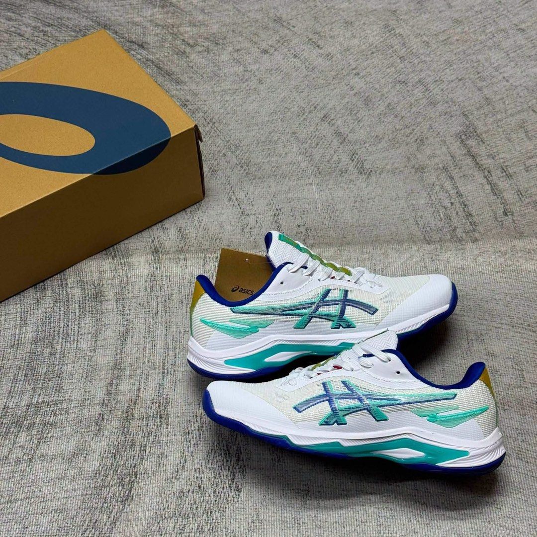 Asics pang pickle ball for men (Category: Dress Shoes) located in Manila. Submitted by mypshopp (Listing ID 1459542965, Image 2). Description: Available size for men 41,42,43,44,45 .