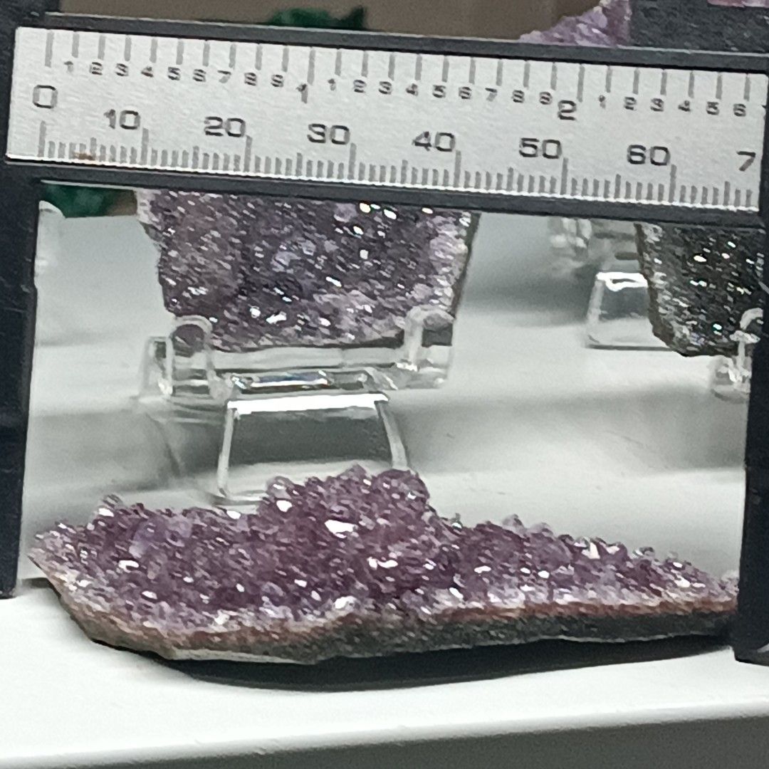 Assorted Amethyst Irregular Shape (Category: Other Home Decor) located in Kuala Lumpur. Submitted by alise_crystal (Listing ID 1459619175, Image 2). Description: 5 pcs with arcylic base.