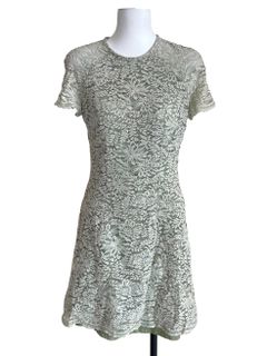 Dresses Collection item 1