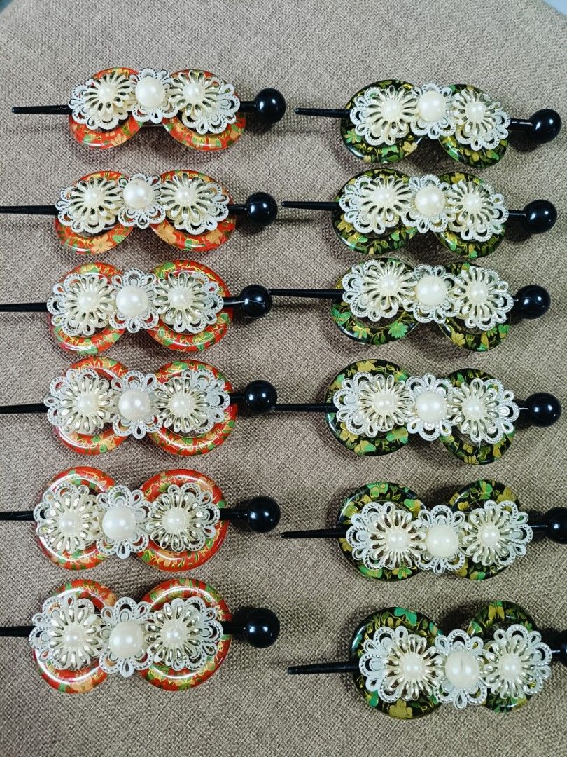 Assorted Hair Clips, Pins, and Barrettes - Various Styles (Category: Hair Accessories) located in Famy. Submitted by bujoystyle16 (Listing ID 1459636688, Image 1). Description: 35 PER PC -Assorted hair accessories for versatile styling. - Features decorative hair pins with floral and pearl accents. - Includes simple barrettes in lovely pastel colors. - Unique velvet hair clips for a touch of elegance. - All items are brandnew - Mix and match to c