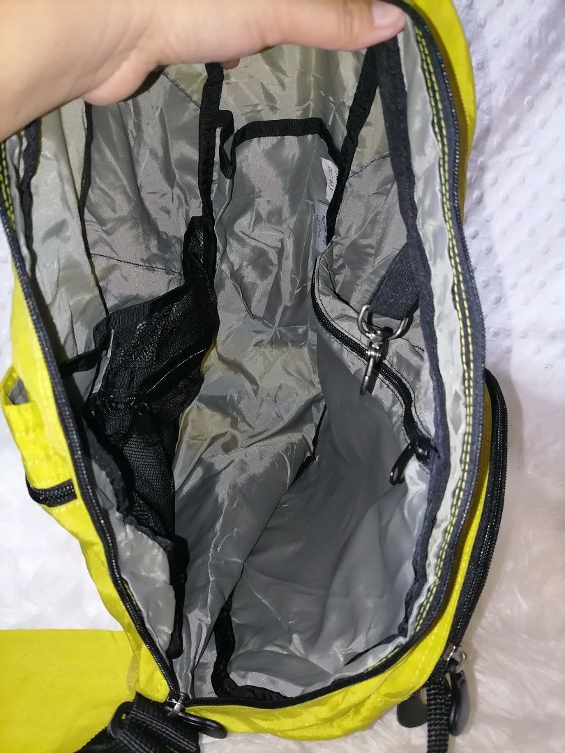 Auth. AmeriBag Healthty Back Bag (Category: Backpacks) located in Butuan. Submitted by az-branded.items (Listing ID 1459601699, Image 3). Description: Large size This bag is an Ergonomically designed teardrop-shaped bag used for: Everyday commuting & errands Travel & sightseeing Posture & Back Pain Relief Anti-Theft Security Reducing neck, shoulder & back strain.. No flaws po Authentic item from Japan.