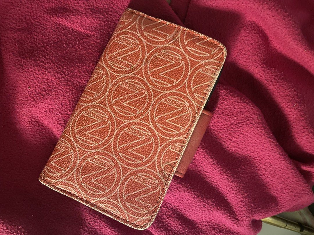 Authentic Nautica Bifold Wallet with RFID Protection (Category: Wallets & Card holders) located in Caloocan City. Submitted by luckyg4l (Listing ID 1459662443, Image 2). Description: negotiable.