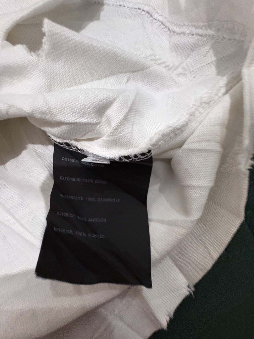 BALENCIAGA (Category: Tshirts & Polo Shirts ) located in Iligan City. Submitted by itshassan-muti (Listing ID 1459510153, Image 3). Description: .