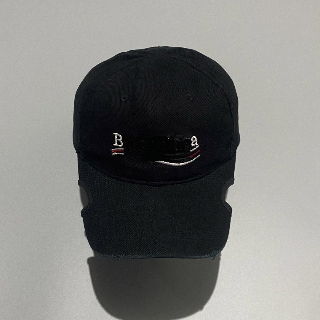 BALENCIAGA - BLACK GAFFER CAP (Category: Caps & Hats) located in Naga. Submitted by junked_garments_v2 (Listing ID 1459629047, Image 1). Description: BALENCIAGA - BLACK GAFFER CAP CONDITION: EXCELLENT COLOR RATE: 9.5/10 ISSUE: NONE OSFA DM ME TO PURCHASE.🛒.