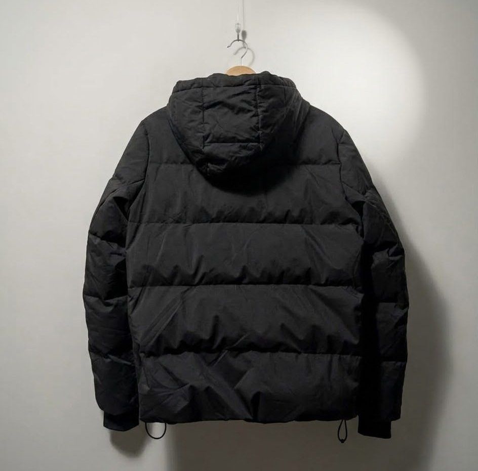 BALENO Puffer Jacket - Warm & Waterproof - Size M (Category: Coats, Jackets and Outerwear) located in La Trinidad. Submitted by declutterandsellbyjade (Listing ID 1459646078, Image 2). Description: - Baleno puffer jacket - Size M - Super warm and waterproof - Features a hood - Elastic cuffs and adjustable hem - Ideal for cold weather and outdoor adventures.