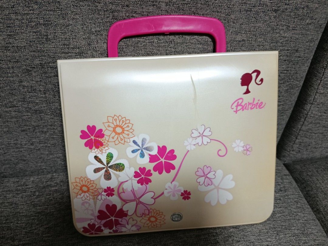 Barbie B-Smart Educational Toy Laptop (Category: Kids Toys) located in Quezon City. Submitted by robelles_thriftshop (Listing ID 1459652918, Image 1). Description: - Barbie B-Smart educational laptop for kids - Features games, typing, math, and Spanish lessons - Fun pink keyboard and touchpad - Great for learning and entertainment - Requires 3x AA batteries (not included) - Item No: E-8098-080.