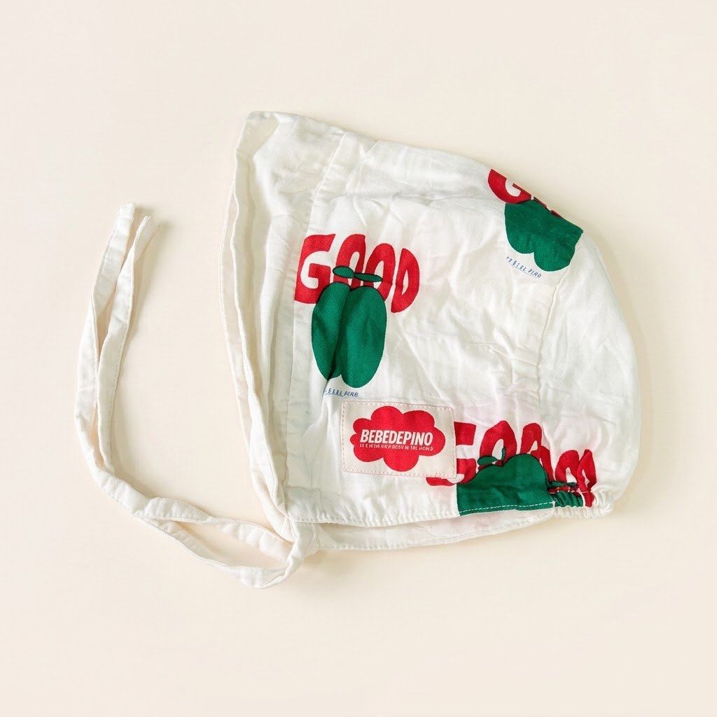 Bebedepino white printed tie hat (Category: Babies & Kids Fashion) located in Manila. Submitted by madiskartemom (Listing ID 1459653789, Image 1). Description: .