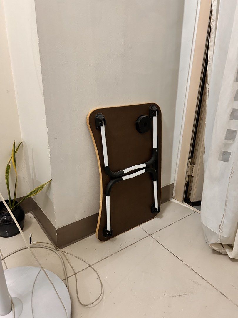 Bed table (Category: Other Kitchenware & Tableware) located in Pinamalayan. Submitted by _dragonfly (Listing ID 1457194683, Image 2). Description: No issues.