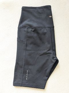 （分類：）位於 。 由 bichito 提交（商品編號 1459561461，圖片 1）。簡介： 。